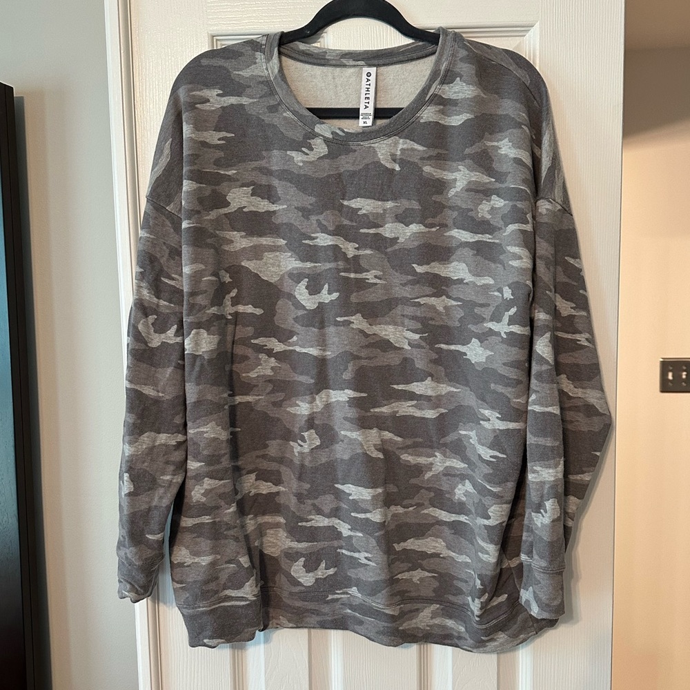 Athleta camo sweatshirt